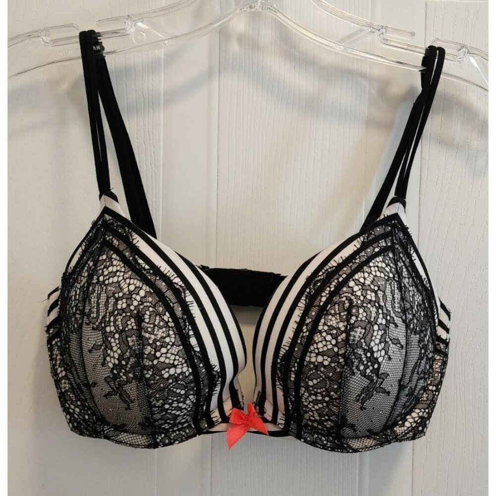 Victoria’s Secret Very Sexy‎ Underwired Push Up Bra Black Lace Striped Size 32D